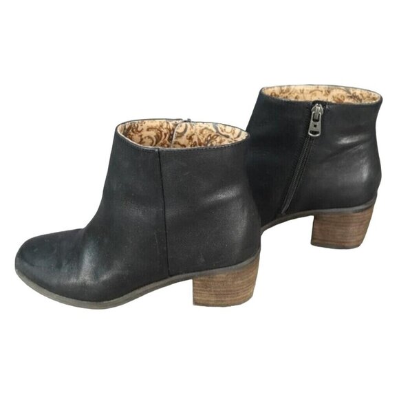 Lucky Brand Black Leather Almond Toe Stacked Heel Ankle Booties size 6.5 - Picture 1 of 7